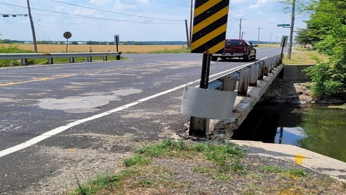 Spring Prairie Road bridge over Honey Creek